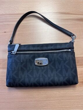 Michael Kors Black Logo-Print Wristlet Clutch